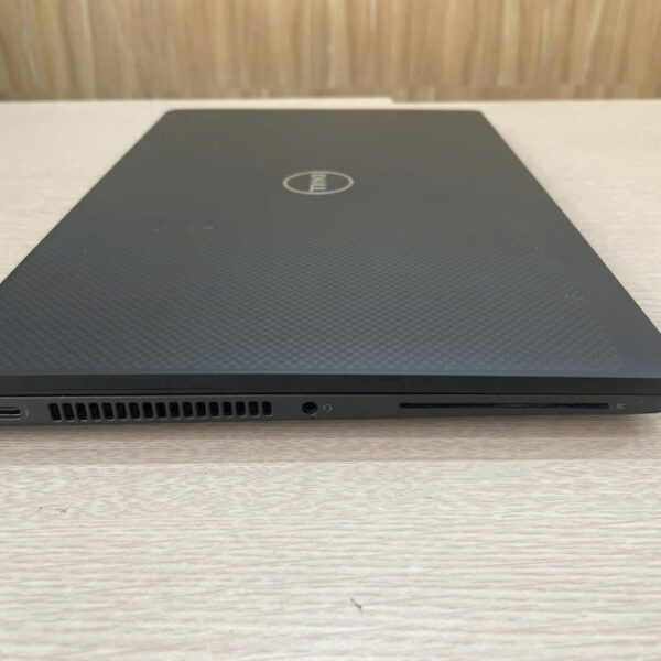 Dell Latitude 7320